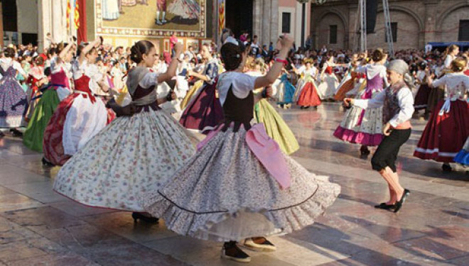 València: Dansà infantil a la Mare de Déu