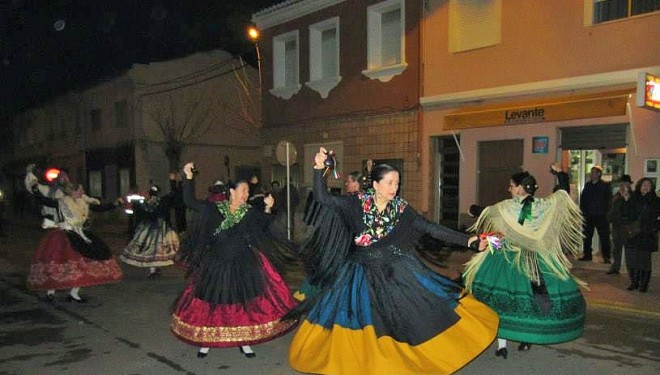 Alginet: Danses a Sant Antoni